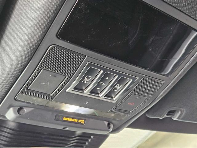 used 2024 Land Rover Discovery car, priced at $55,990