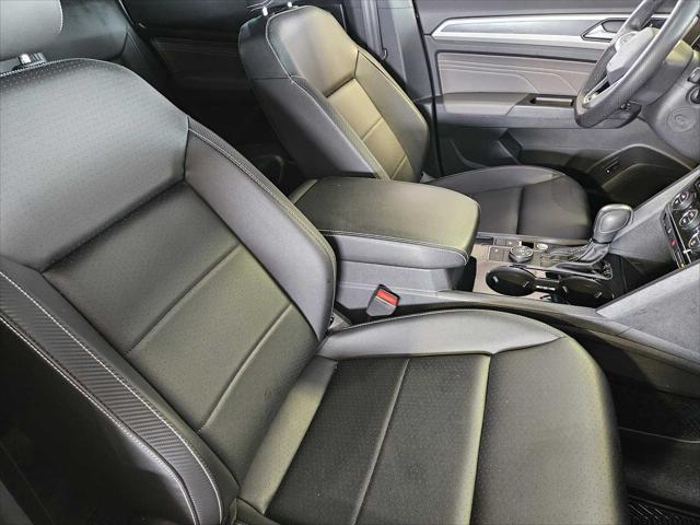 used 2023 Volkswagen Atlas Cross Sport car, priced at $32,990