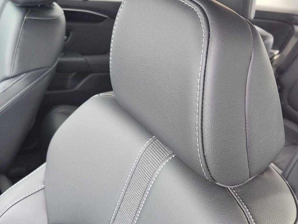 used 2025 Honda Pilot car, priced at $47,990