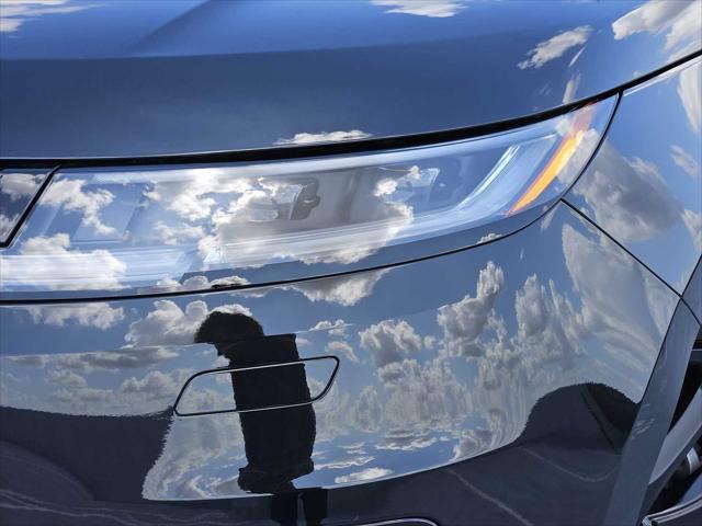 new 2025 Land Rover Range Rover Sport car, priced at $100,705