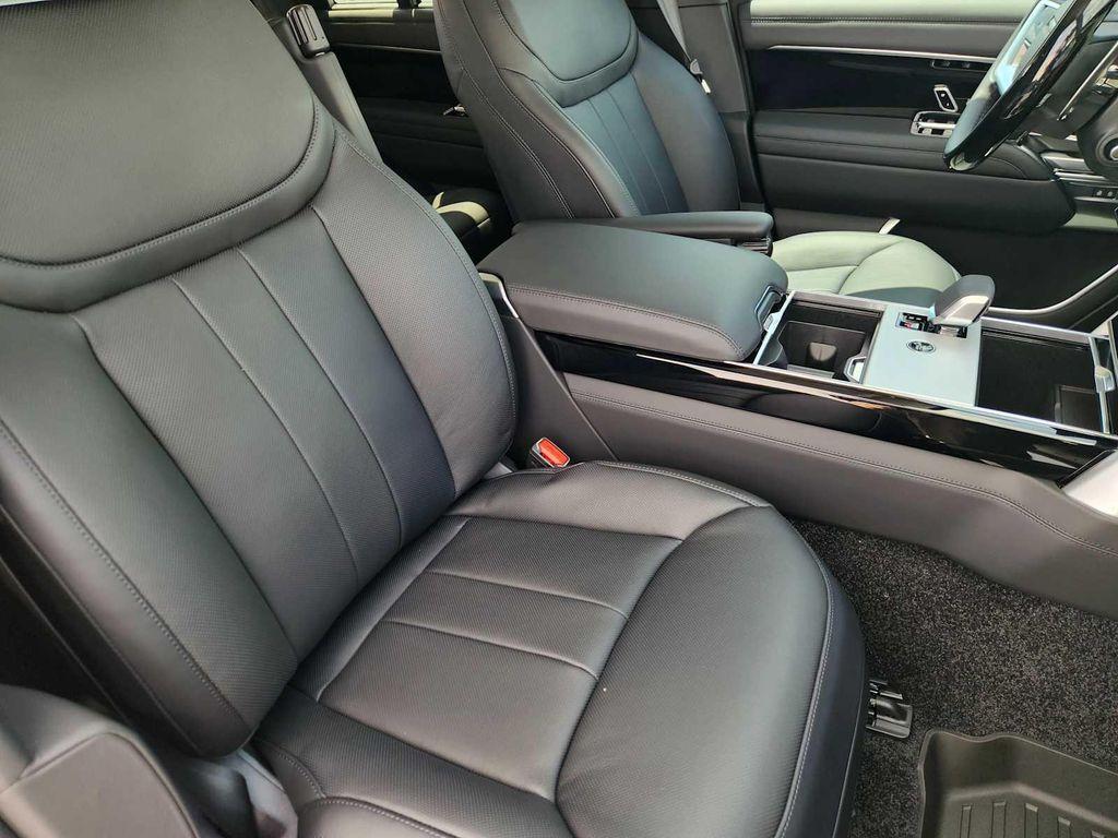 new 2025 Land Rover Range Rover car, priced at $153,805