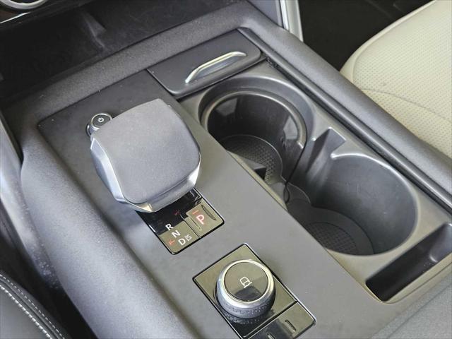 used 2024 Land Rover Discovery car, priced at $54,990