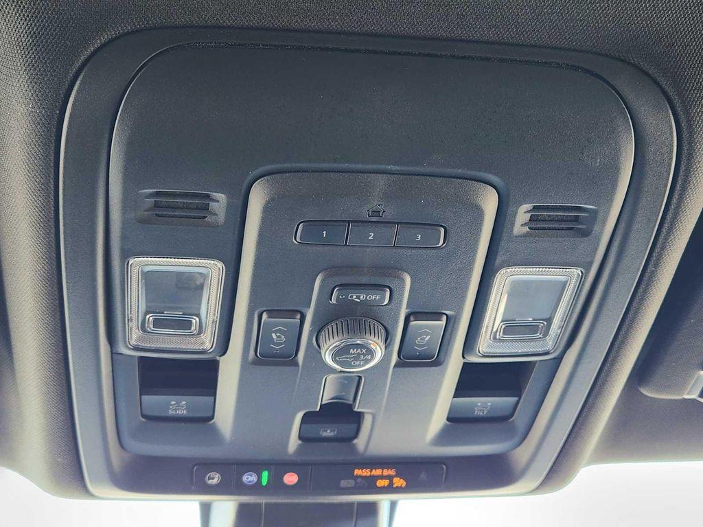 used 2022 GMC Yukon car, priced at $65,990