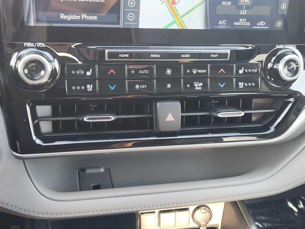 used 2021 Toyota Highlander car, priced at $35,990