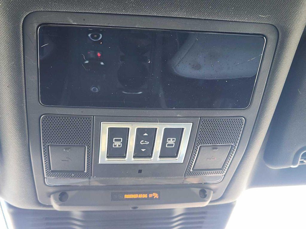 used 2021 Land Rover Discovery car, priced at $27,990