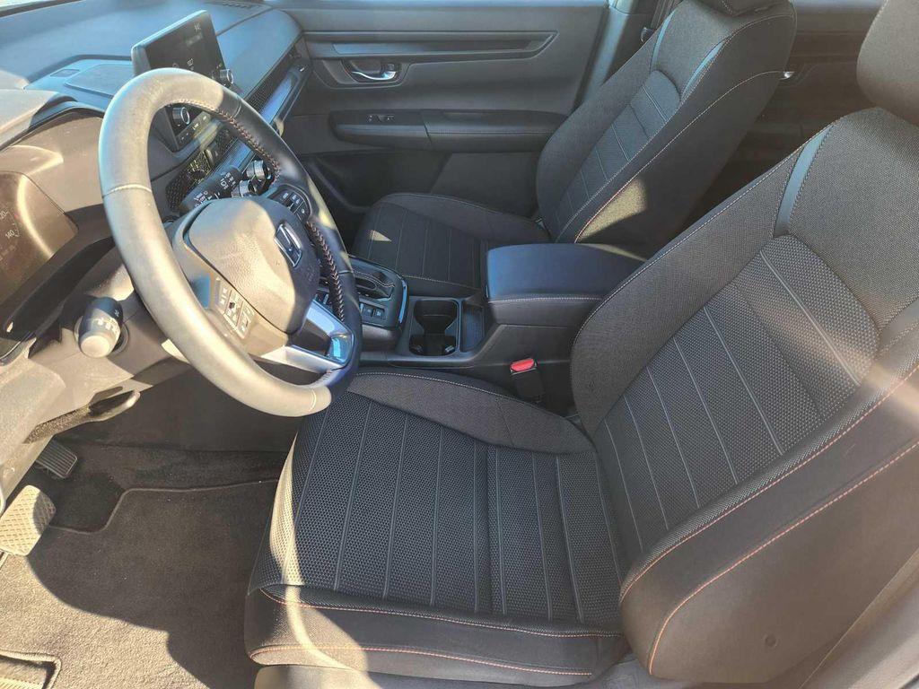 used 2025 Honda CR-V Hybrid car, priced at $30,990