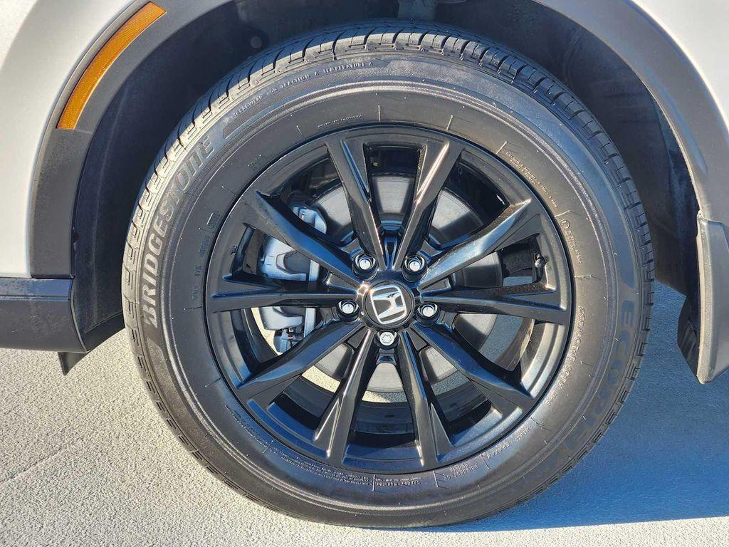 used 2025 Honda CR-V Hybrid car, priced at $30,990