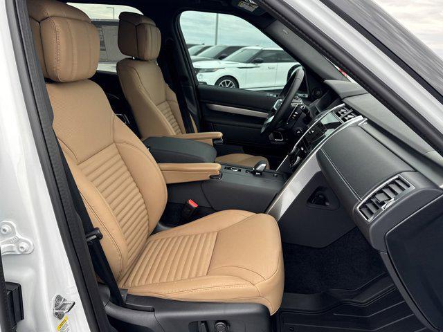 new 2025 Land Rover Discovery car, priced at $80,525