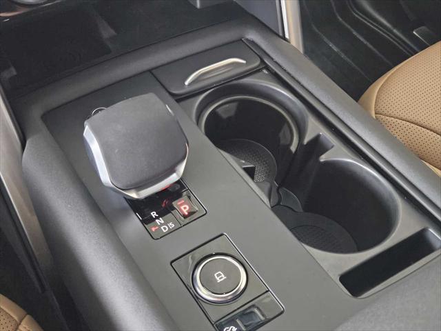 used 2024 Land Rover Discovery car, priced at $55,990