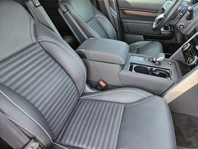 used 2024 Land Rover Discovery car, priced at $50,990