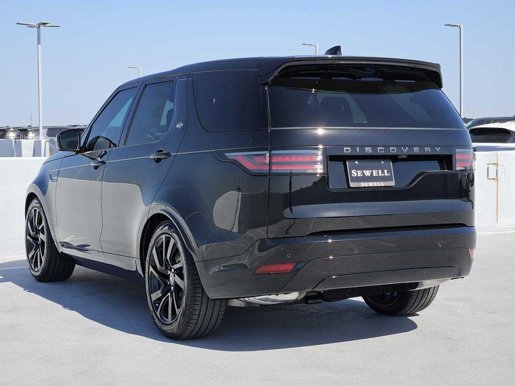 new 2025 Land Rover Discovery car, priced at $76,018