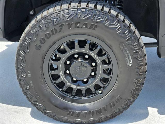 used 2025 GMC Sierra 2500 car, priced at $89,990