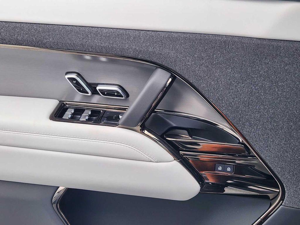 new 2025 Land Rover Range Rover Sport car, priced at $93,320