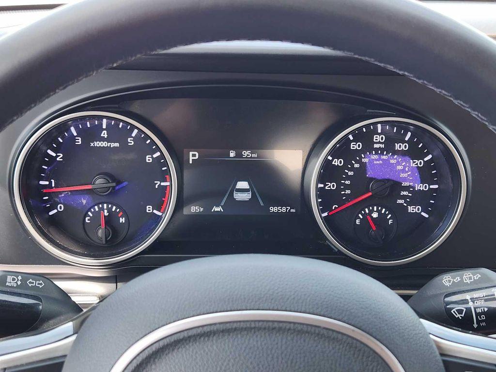 used 2022 Kia Carnival car, priced at $22,490