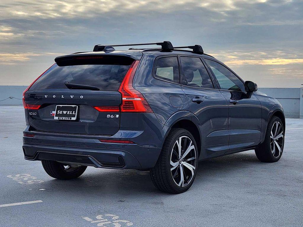 used 2022 Volvo XC60 car, priced at $35,990