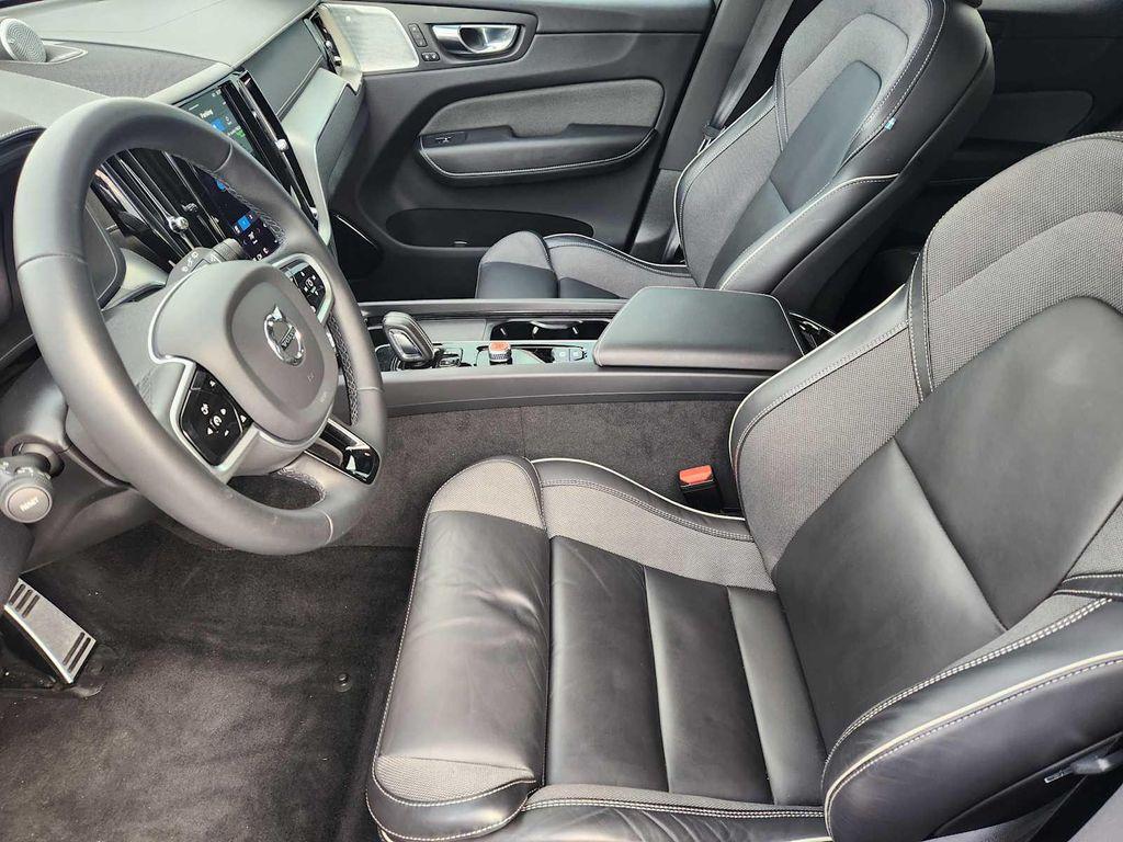 used 2022 Volvo XC60 car, priced at $35,990