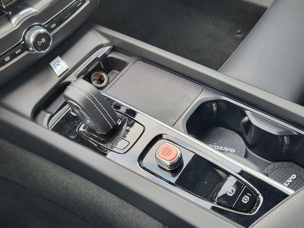 used 2022 Volvo XC60 car, priced at $35,990