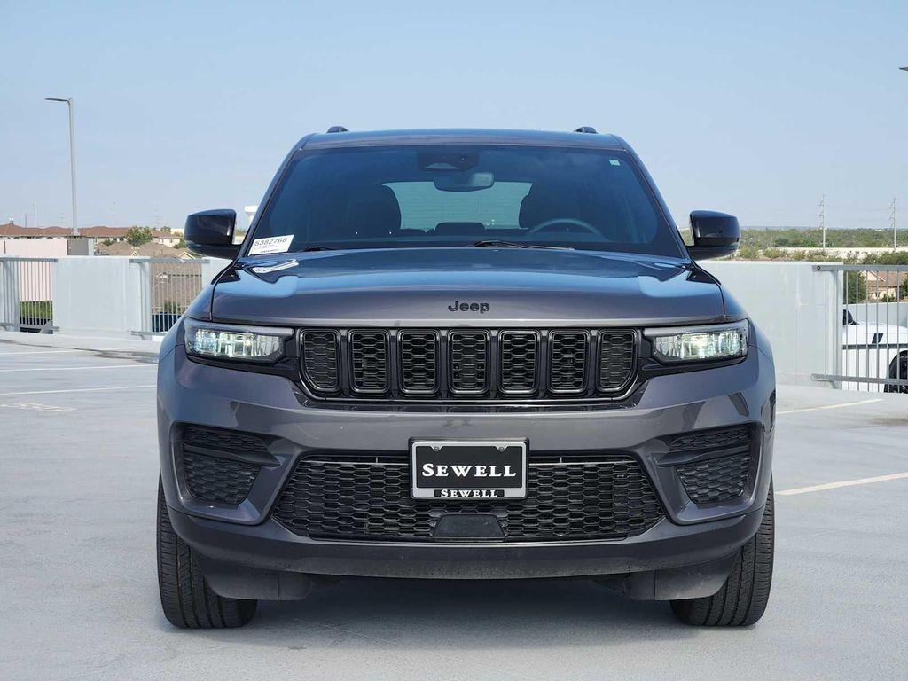 used 2024 Jeep Grand Cherokee car, priced at $37,990