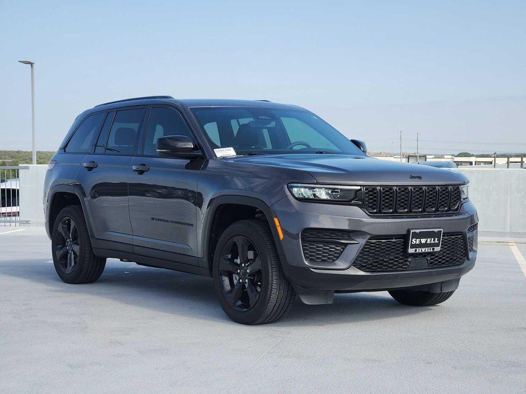 used 2024 Jeep Grand Cherokee car, priced at $37,990