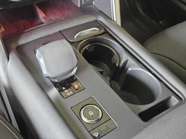 used 2024 Land Rover Discovery car, priced at $63,990