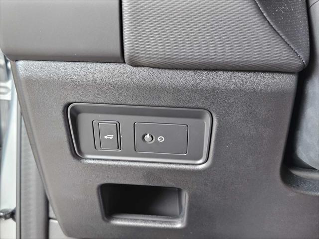 used 2024 Land Rover Discovery car, priced at $63,990