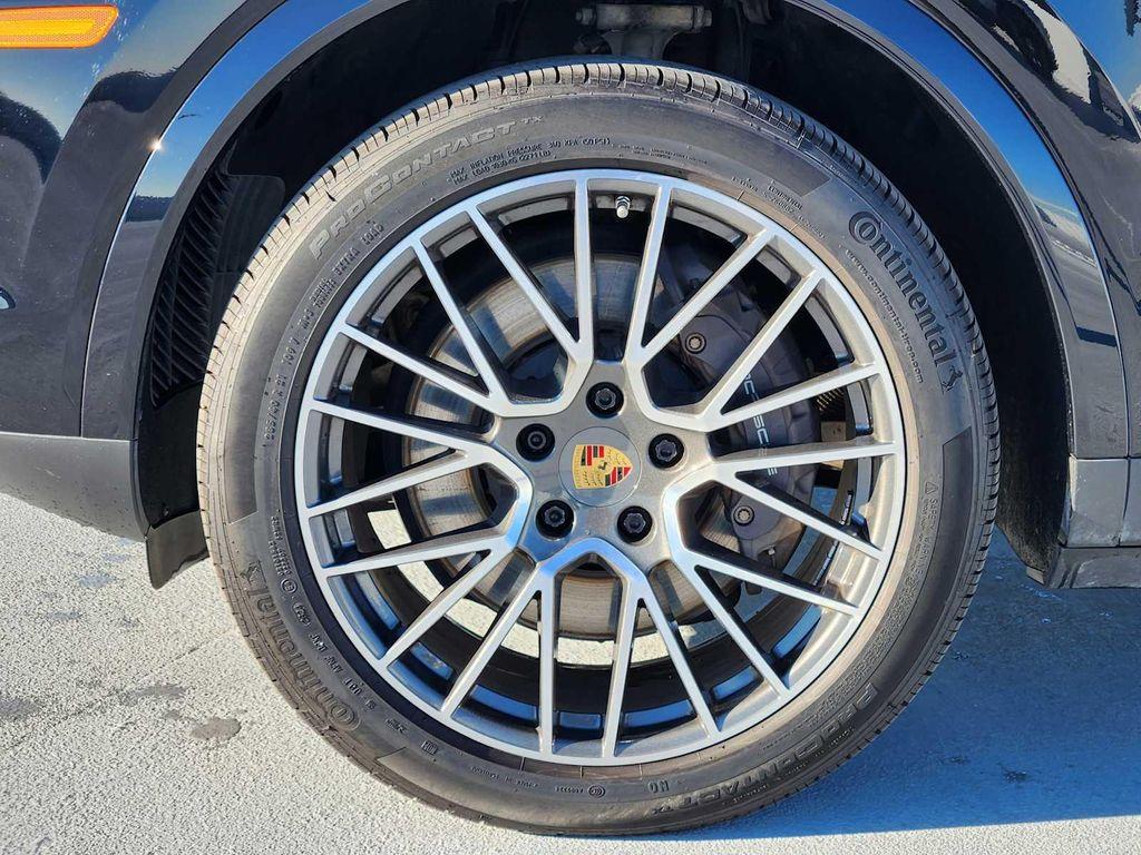 used 2022 Porsche Cayenne car, priced at $47,990