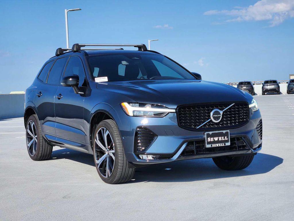 used 2022 Volvo XC60 car, priced at $37,990
