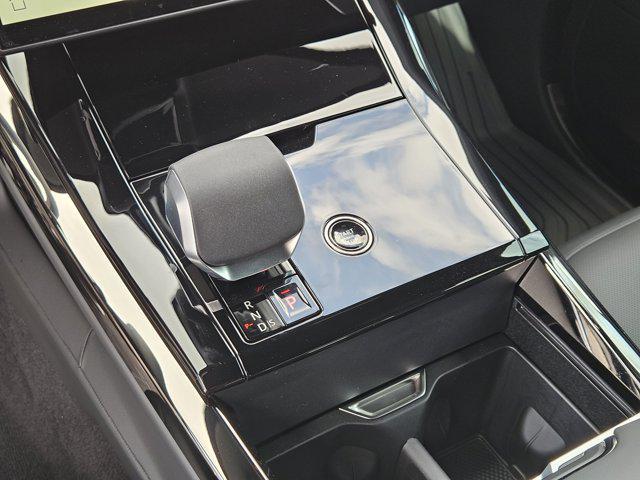 new 2025 Land Rover Range Rover Sport car, priced at $108,025