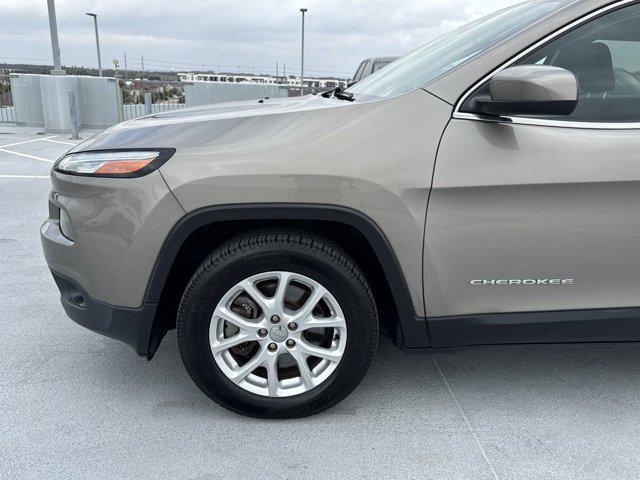 used 2017 Jeep Cherokee car, priced at $12,990