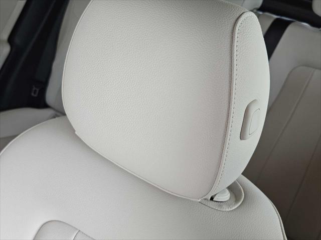 used 2022 Mercedes-Benz GLA 250 car, priced at $29,990