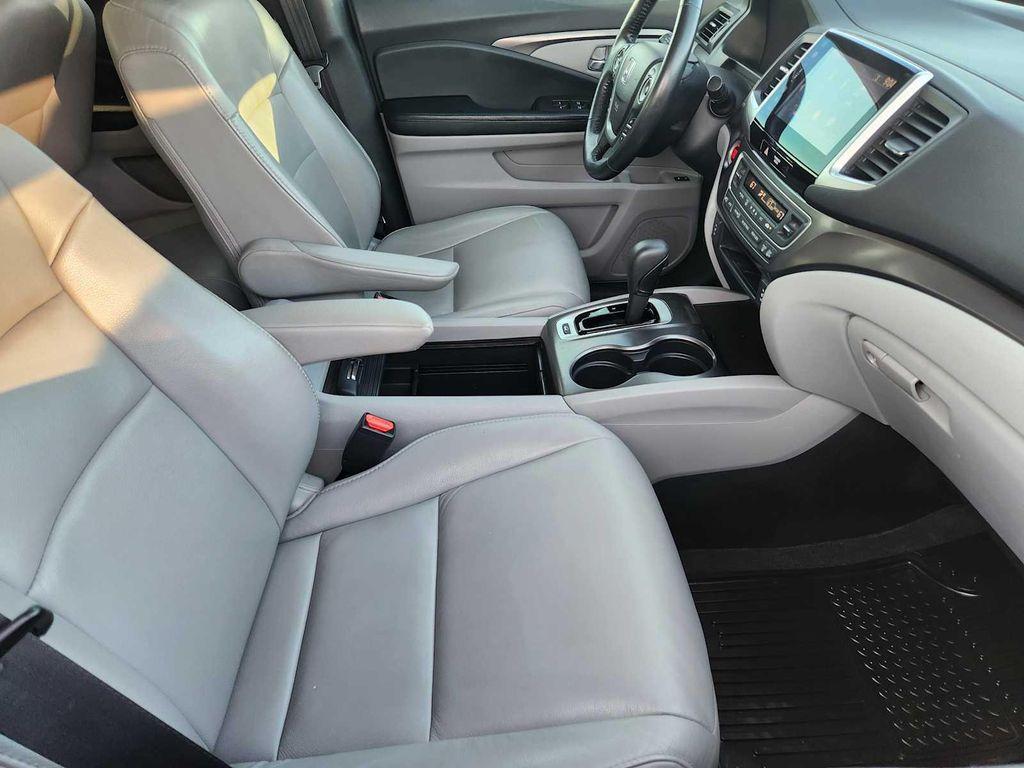 used 2016 Honda Pilot car, priced at $15,990
