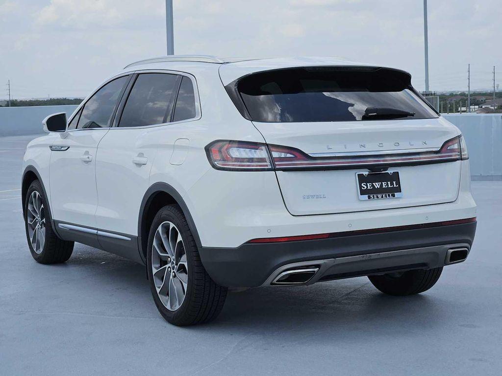 used 2022 Lincoln Nautilus car, priced at $26,990