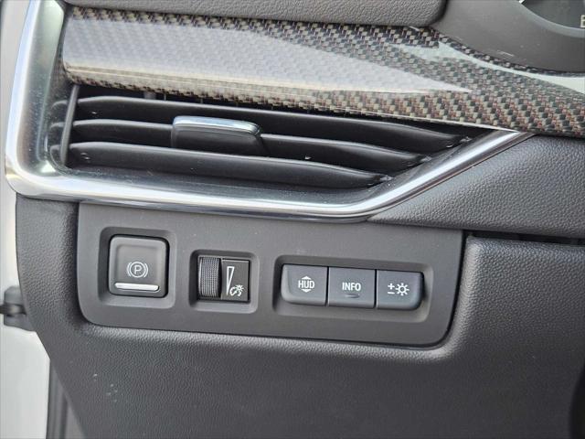 used 2022 Cadillac XT4 car, priced at $31,990