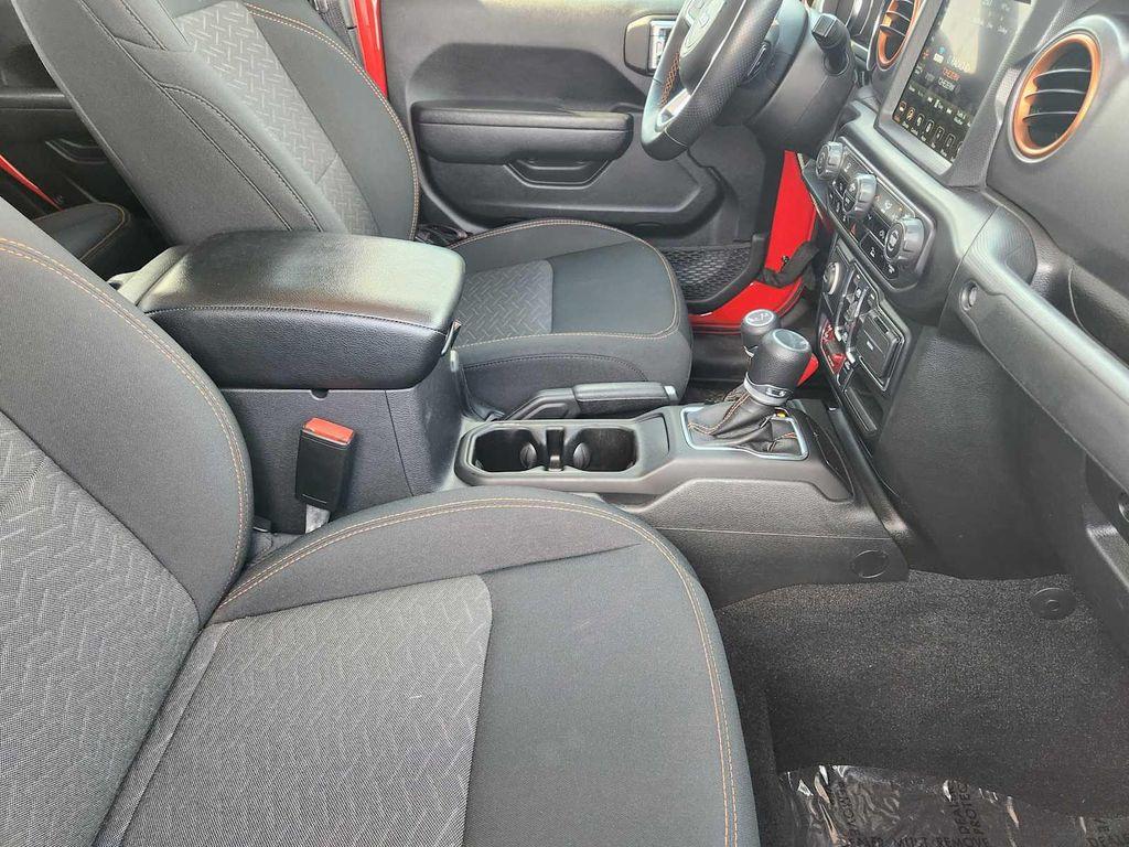 used 2022 Jeep Gladiator car, priced at $34,990
