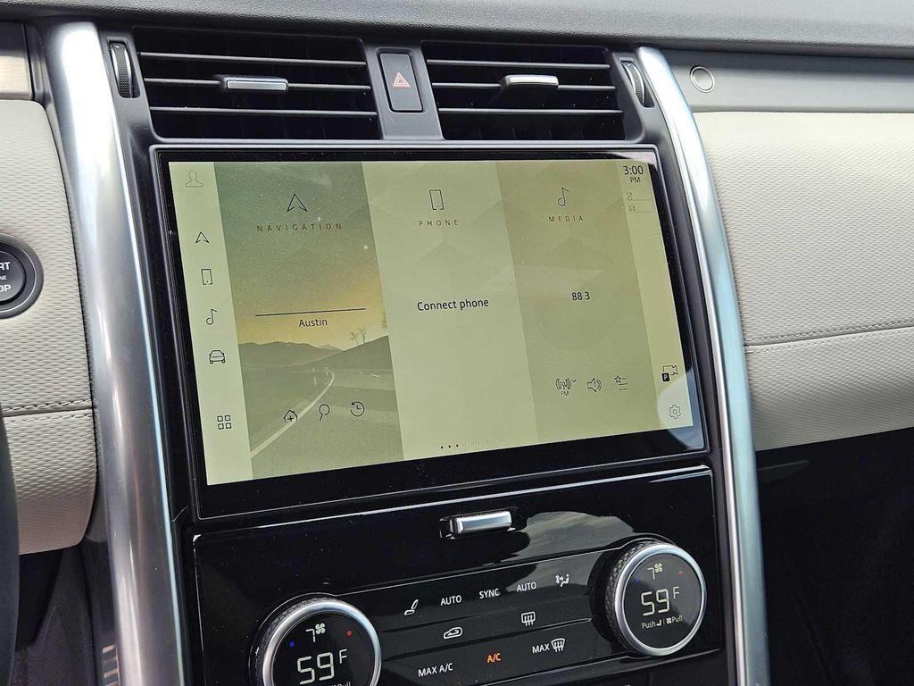 used 2024 Land Rover Discovery car, priced at $58,990