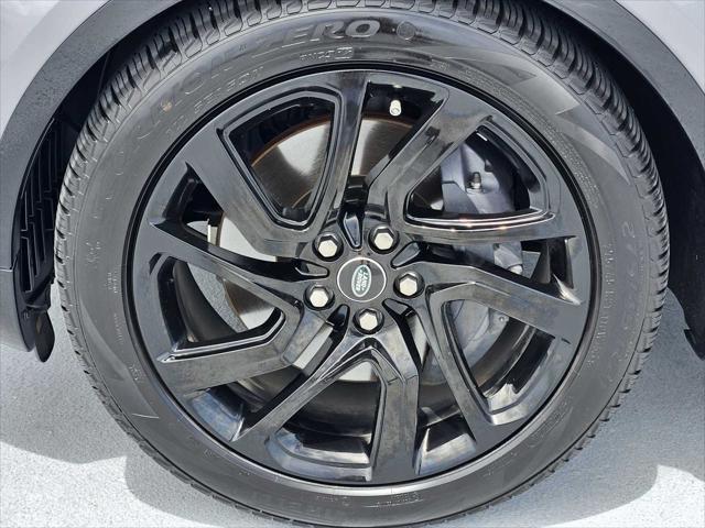 used 2024 Land Rover Discovery car, priced at $59,990