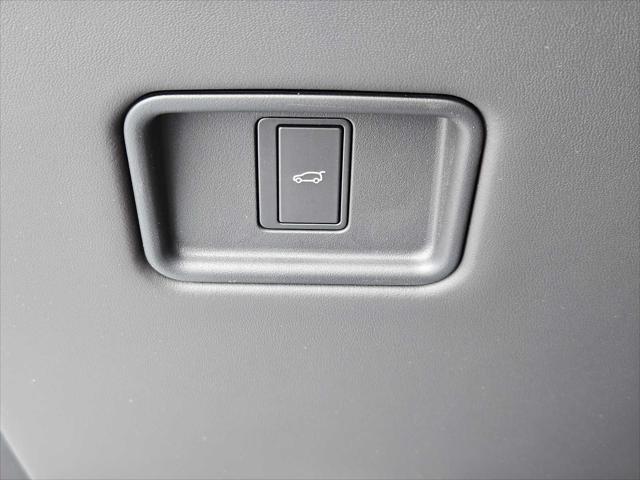 new 2025 Land Rover Range Rover car, priced at $132,180