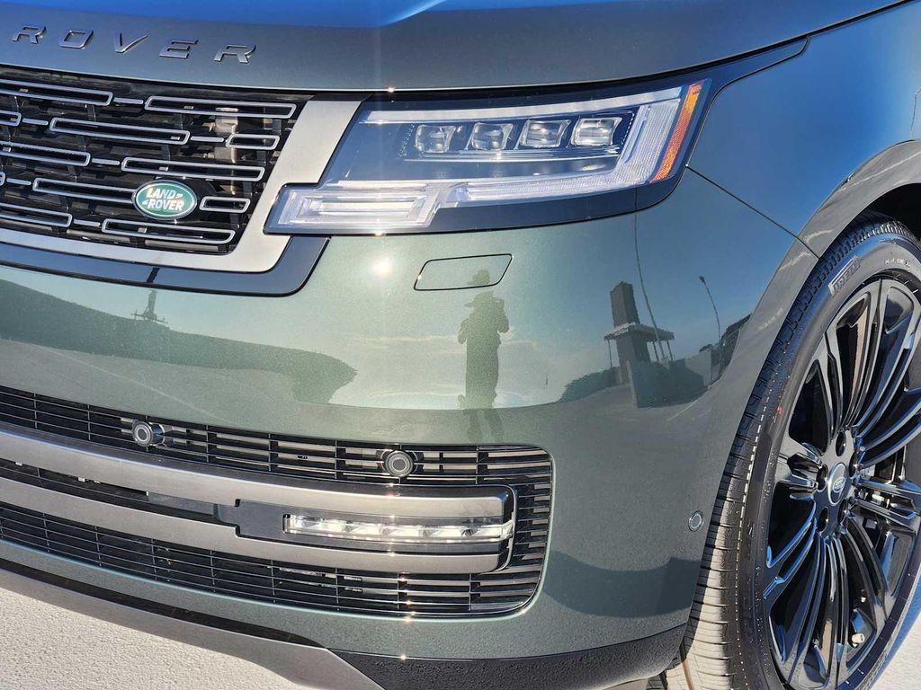 new 2025 Land Rover Range Rover car, priced at $161,455