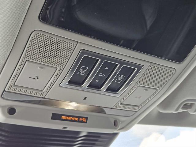 used 2024 Land Rover Discovery car, priced at $49,990