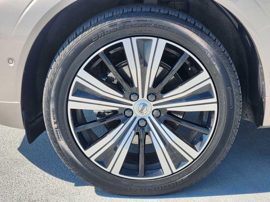 used 2023 Volvo XC60 car, priced at $38,990