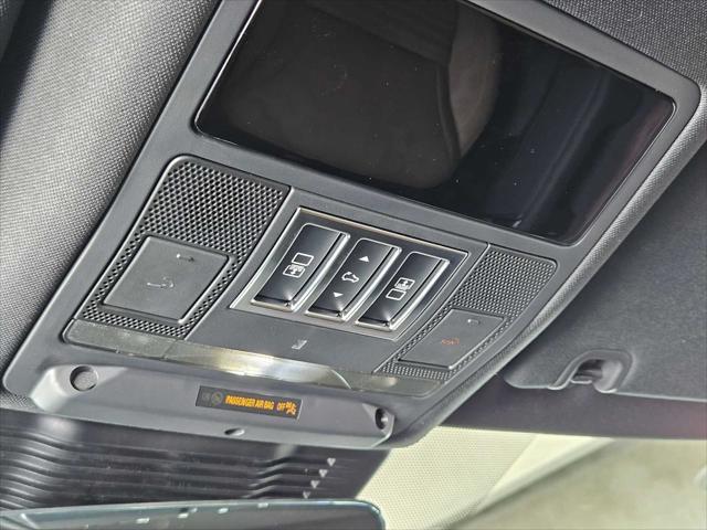 used 2025 Land Rover Discovery car, priced at $79,990