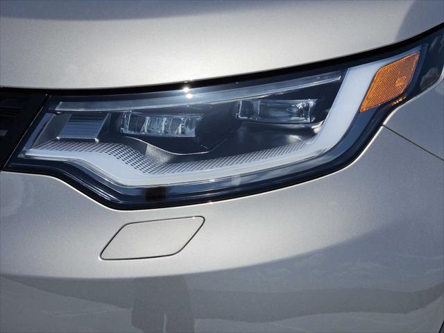 used 2025 Land Rover Discovery car, priced at $79,990