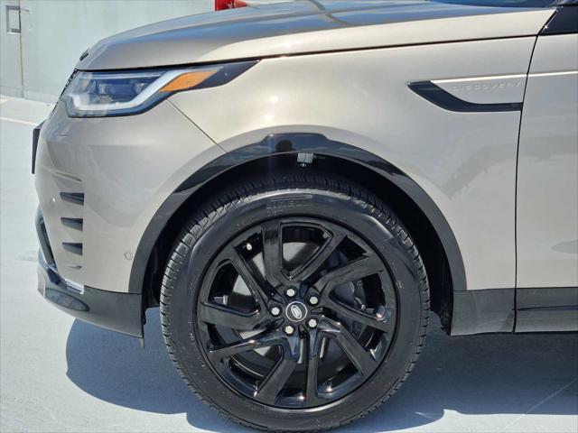 used 2025 Land Rover Discovery car, priced at $79,990