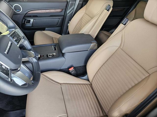used 2025 Land Rover Discovery car, priced at $79,990