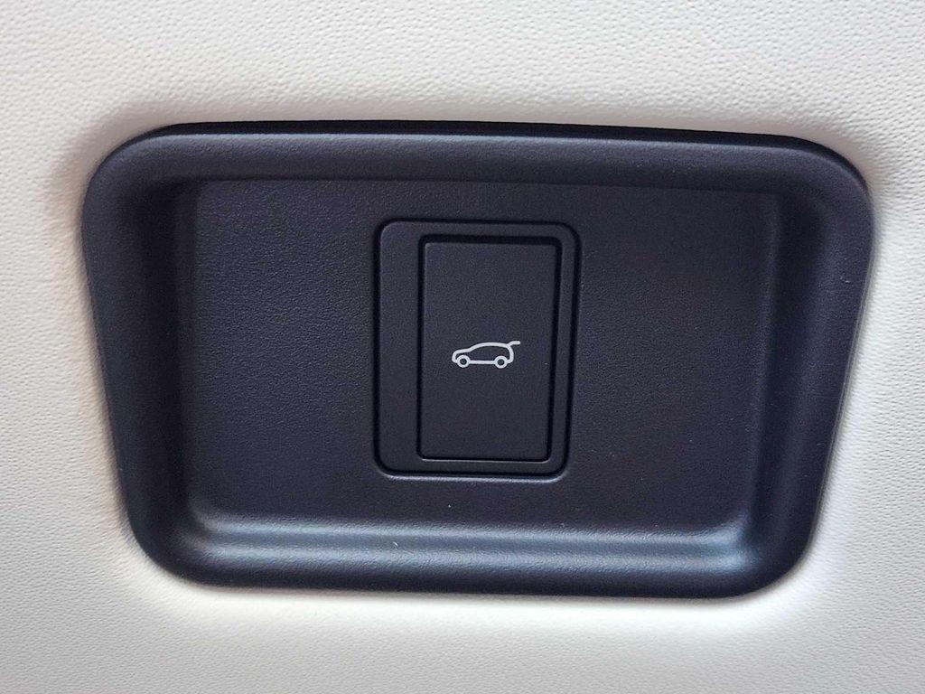 new 2025 Land Rover Range Rover car, priced at $159,605