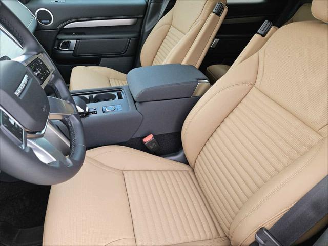 new 2025 Land Rover Discovery car, priced at $73,568