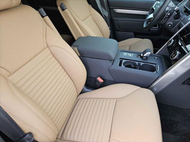 new 2025 Land Rover Discovery car, priced at $73,568