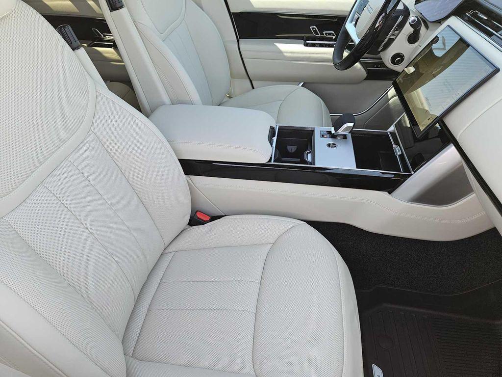 new 2025 Land Rover Range Rover car, priced at $151,405
