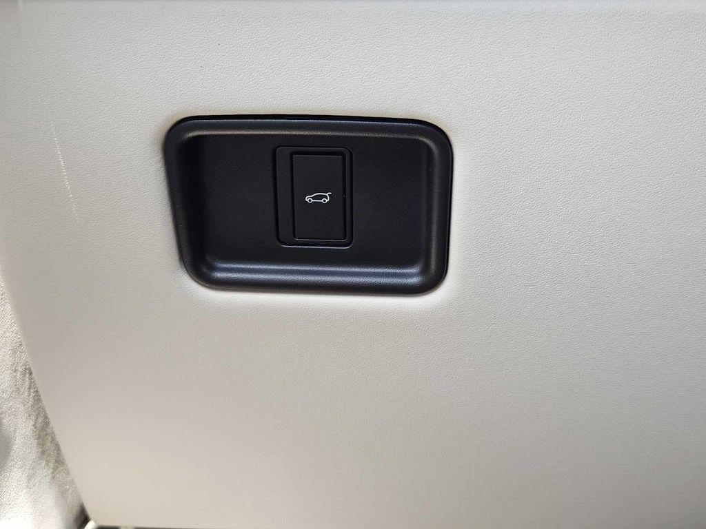 new 2025 Land Rover Range Rover car, priced at $151,405