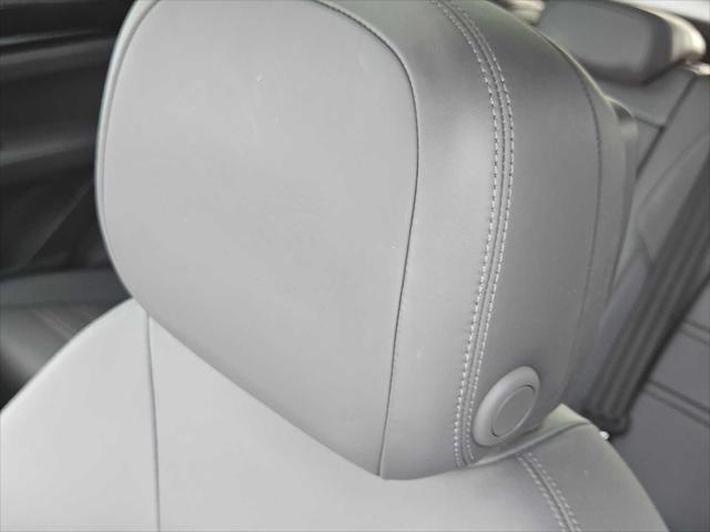 used 2022 Porsche Cayenne E-Hybrid car, priced at $62,990